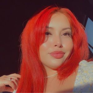 Meet your Posher, Angelica